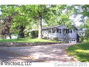 11 Sareva Pl., Asheville, NC 28804