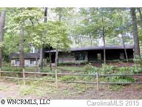 40 Holly Hill Dr., Candler, NC 28715