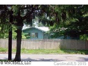 917 W Chapel Rd., Asheville, NC 28803