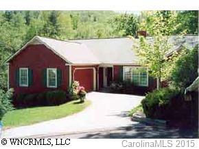 2971 Middleton Pl., Hendersonville, NC 28791