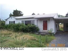 17 Homestead Rd., Candler, NC 28715