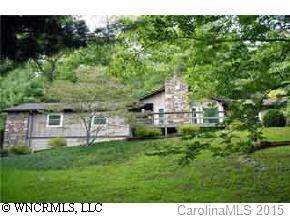 4 Jodhpur Ct., Hendersonville, NC 28791
