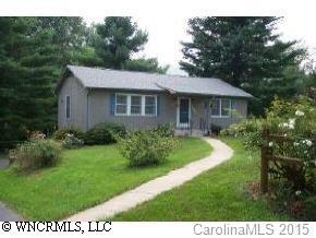 859 Stoney Mountain Rd., Hendersonville, NC 28791