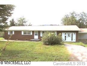 9 Hamburg Ln., Weaverville, NC 28787