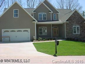 9 Foggy Glen Dr, Arden, NC 28704