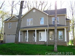 202 Colonel Holcombe Pl., Candler, NC 28715