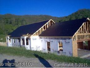 17 Hathaway Ln., Waynesville, NC 28785