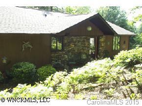 33 Knob Rd, Pisgah Forest, NC 28768
