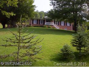 415 Russell Cove Road, Waynesville, NC 28785