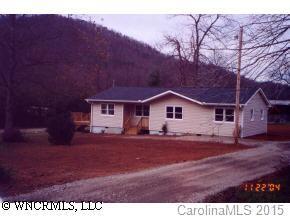 22 Sams Branch Rd, Candler, NC 28715