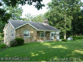 2852 Upward Road, Flat Rock, NC 28731