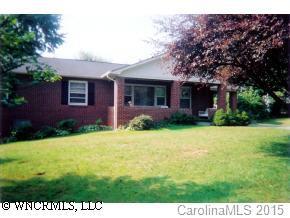 631 Ferncliff Lane, Hendersonville, NC 28791