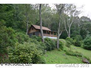 100 Briarwood Rd, Maggie Valley, NC 28751