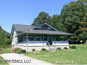 115 Holly Tree Circle, Hendersonville, NC 28792