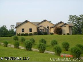 131 Shafer Road, Hendersonville, NC 28792