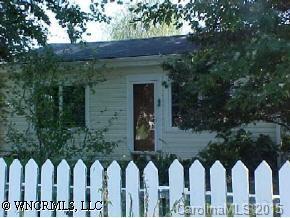 5751 Howard Gap Road, Flat Rock, NC 28731