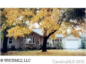2110 North Stoneyview Court, Hendersonville, NC 28792