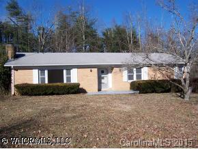 2216 Woodridge Dr, Hendersonville, NC 28739