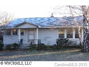 64 Stratford Ave, Brevard, NC 28712