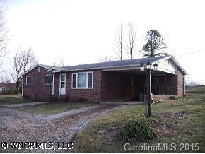 644 Tracy Grove Rd., Hendersonville, NC 28792