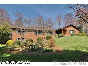 135 Woodhaven Drive, Hendersonville, NC 28739