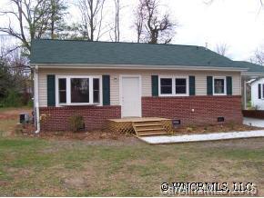 524 Fitzsimmons St., Hendersonville, NC 28792