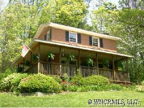 125 Carverwood Lane, Hendersonville, NC 29791