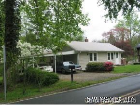 212 Wickins Dr, Hendersonville, NC 28791