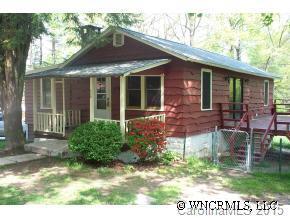 224 Wickins Drive, Hendersonville, NC 28792