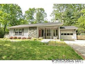 99 Amelia Drive, Hendersonville, NC 28792