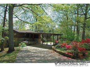 8 Carrier Place, Asheville, NC 28806