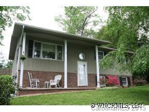 207 Lyndon Lane, Hendersonville, NC 28792