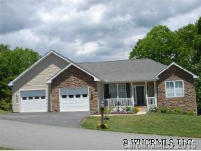 44 Springhfield Hill Drive, Etowah, NC 28729
