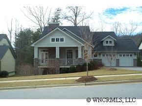 3 Meadowview Rd., Brevard, NC 28712