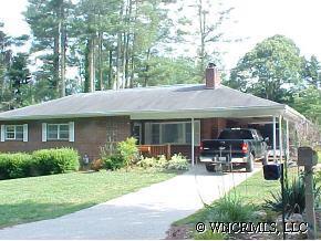 1101 E. Mountain View St., Hendersonville, NC 28739