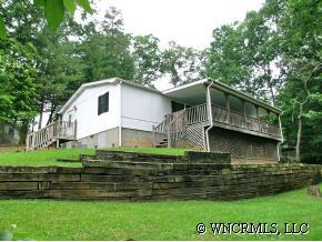 569 Piney Ridge Dr., Mountain Home, NC 28758