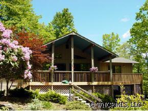 582 Middle Connestee Trail, Brevard, NC 28712