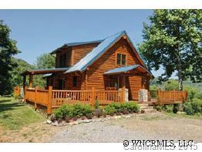 204 Poplar Loop Road, Waynesville, NC 28786