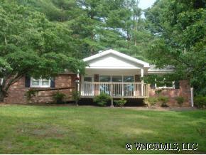 141 Westview Dr, Hendersonville, NC 28791