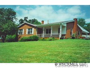 460 Bailey St, Mars Hill, NC 28754