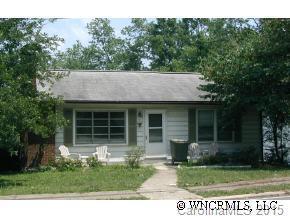 824 Willow Road, Hendersonville, NC 28739