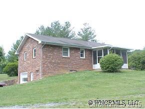 806 Big Willow Road, Hendersonville, NC 28739