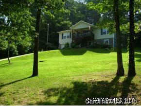 26 Lucky Gap Ln., Weaverville, NC 28787