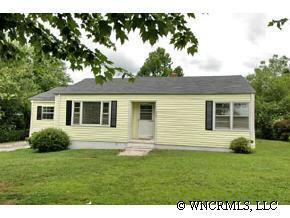 204 Wren Drive, Hendersonville, NC 28792