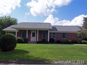 82 Lowell St., Waynesville, NC 28786