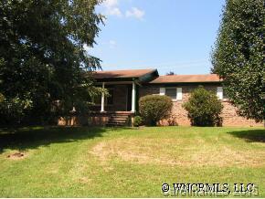 145 Allenwood Circle, Hendersonville, NC 28792
