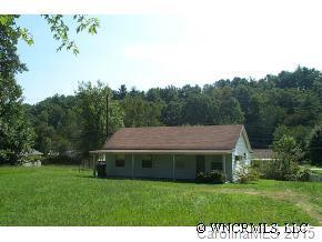 2123 Arlington Place, Hendersonville, NC 28791