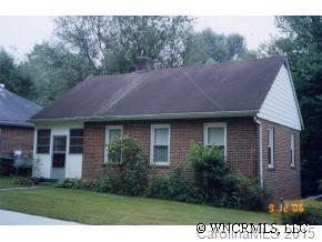 25 Orchard Street, Enka, NC 28715