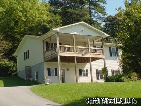 73  S Rowe Road, Hendersonville, NC 28792