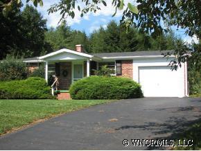 347 South Rugby Rd, Hendersonville, NC 28791